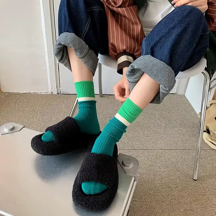 Chaussettes de couleur contrastée