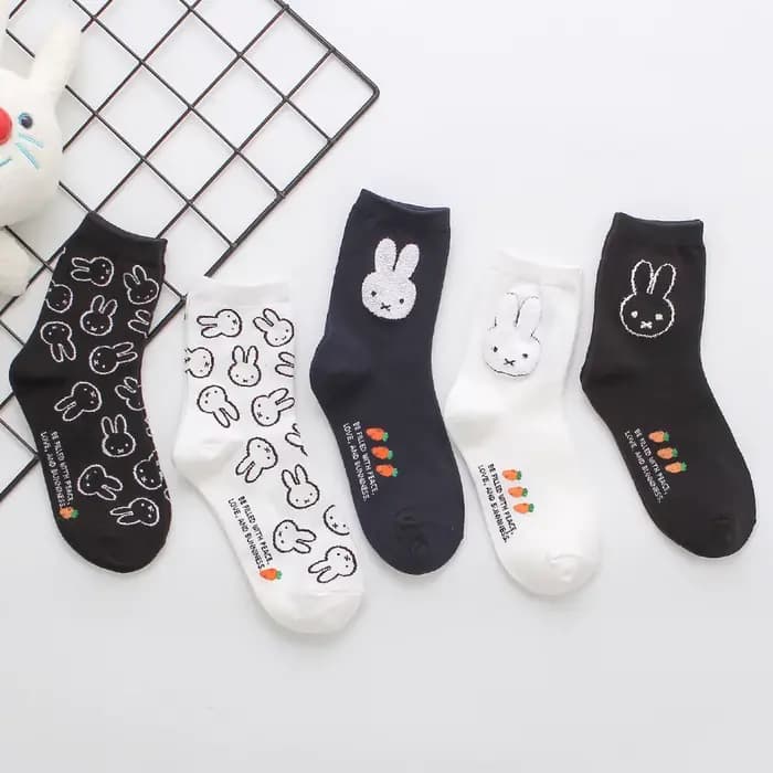 Kawaii Miffy coton cheville chaussettes minimaliste chérie mignon dessin animé lapin pour les filles tricot doux et confortable usage quotidien ​   Cadeau d'anniversaire