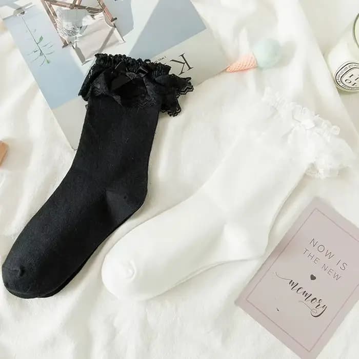 Chaussettes blanches d'été à manches mi-longues pour femmes