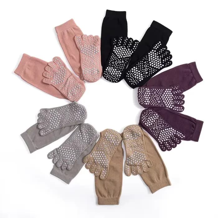 Chaussettes de Sport à 5 doigts pour femmes, longues, en coton solide, en Silicone, antidérapantes, mode coréenne, pour gymnastique, Yoga, Pilates, avec orteils