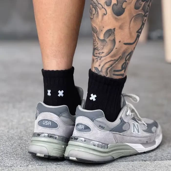 Chaussettes brodées pour hommes
