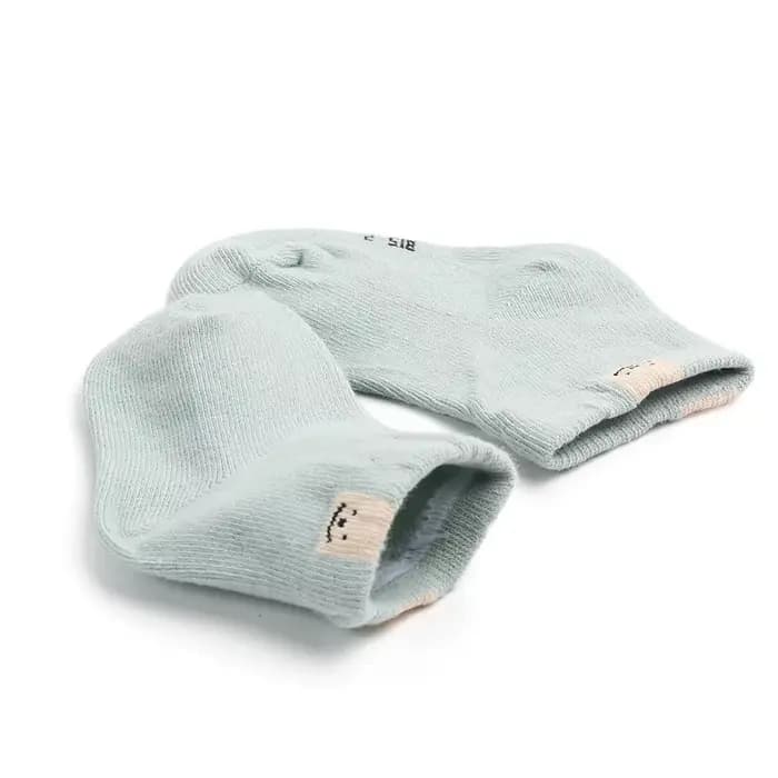 Chaussettes tricotées en coton doux pour bébé