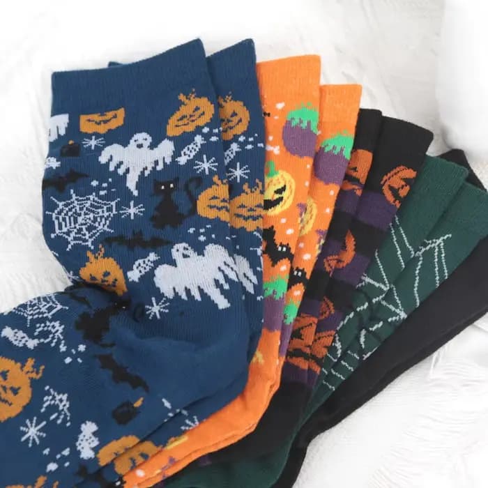 Anime chaussettes drôles Halloween femmes créatif Cosplay Hip Hop nouveauté Harajuku os toile d'araignée mâle Skateboard japonais chaussettes longues