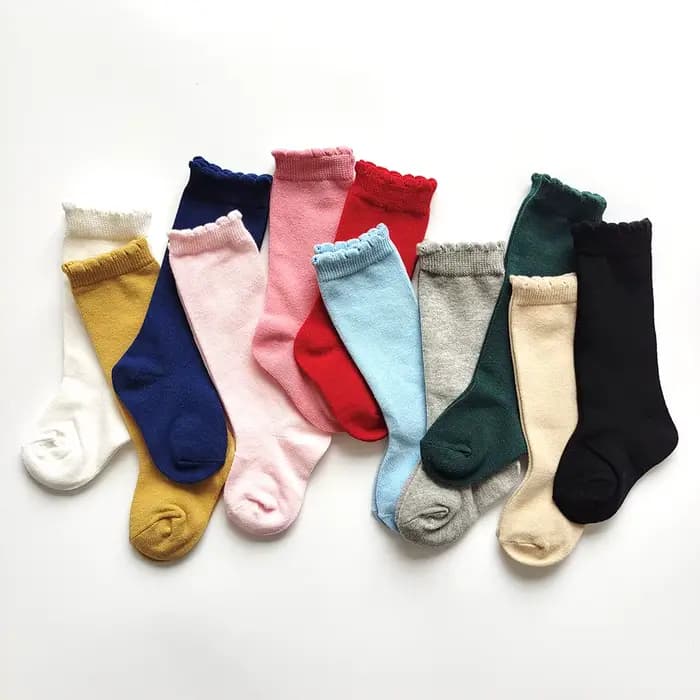 Chaussettes hautes pour enfants, chaussettes longues plates pour bébés filles et garçons, en coton doux, couleur unie, bas pour enfants de 0 à 7 ans, nouvelle collection