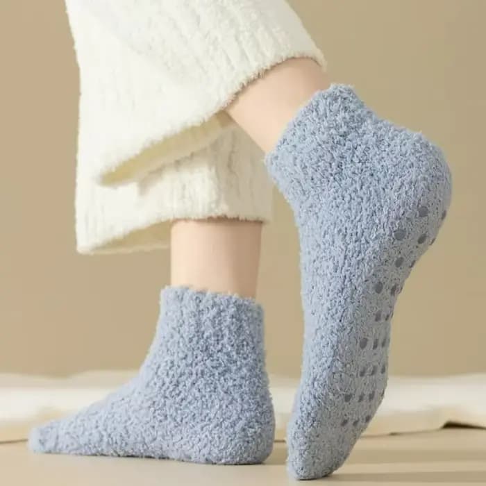 Chaussettes courtes en peluche épaisses pour femmes