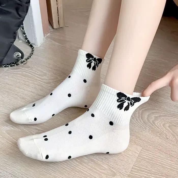 Chaussettes pour femmes printemps été nouveau nœud à la mode Kawaii mignon doux Tube court
