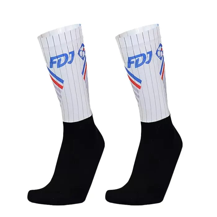 Nouvelles Chaussettes de Cyclisme Sans Coutures Pro Anti-Aéro 2026 pour Équipe