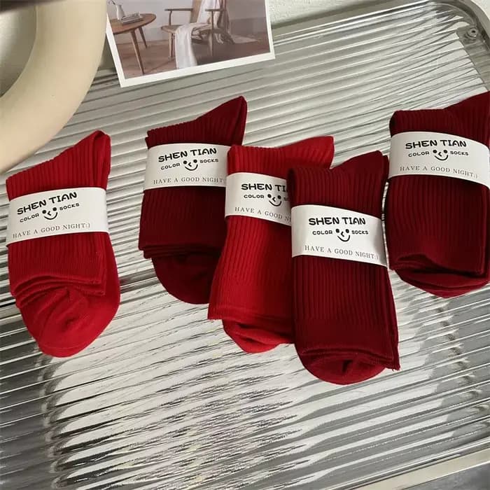 Chaussettes en coton rouge foncé pour hommes et femmes