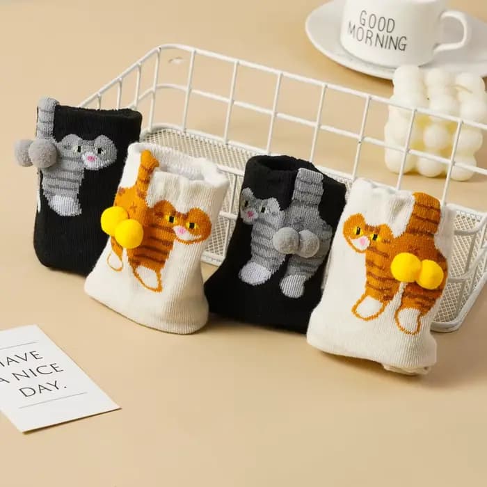 Chaussettes boule de fourrure de chat mignon 3D pour femmes