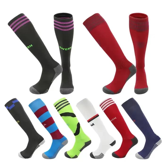 Chaussettes de football européennes pour enfants et adultes, longues, hautes, genou, sports astronomiques, styles de club de football pour garçons, chaussettes pour enfants, 23-24 saisons