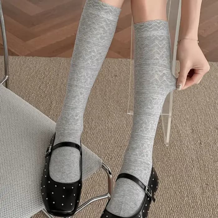 Chaussettes hautes pour femmes, couleur unie, nouvelle collection printemps-automne, style coréen, avec dentelle, chaussettes longues pour femmes