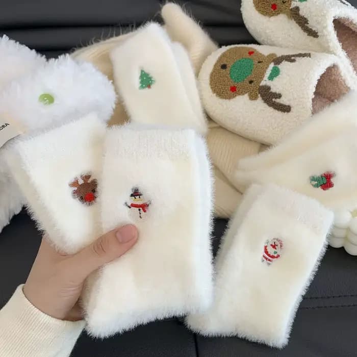 Chaussettes en velours de vison à motif de noël pour femmes