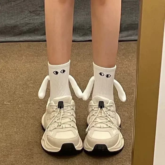 2/4/6/10 paires de chaussettes magnétiques avec mains femmes hommes mode noir blanc drôle mignon dessin animé yeux
