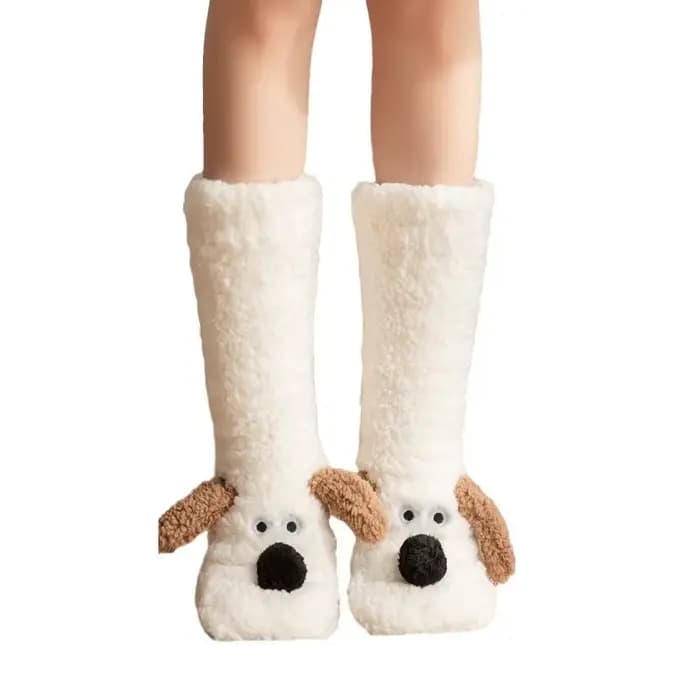 Nouveau chien chaussettes de neige