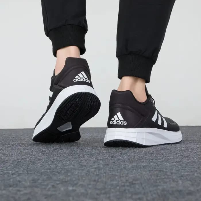 Adidas Duramo 10 chaussures de course pour hommes
