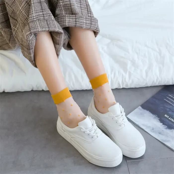 Chaussettes à pois en maille transparente respirante pour femmes