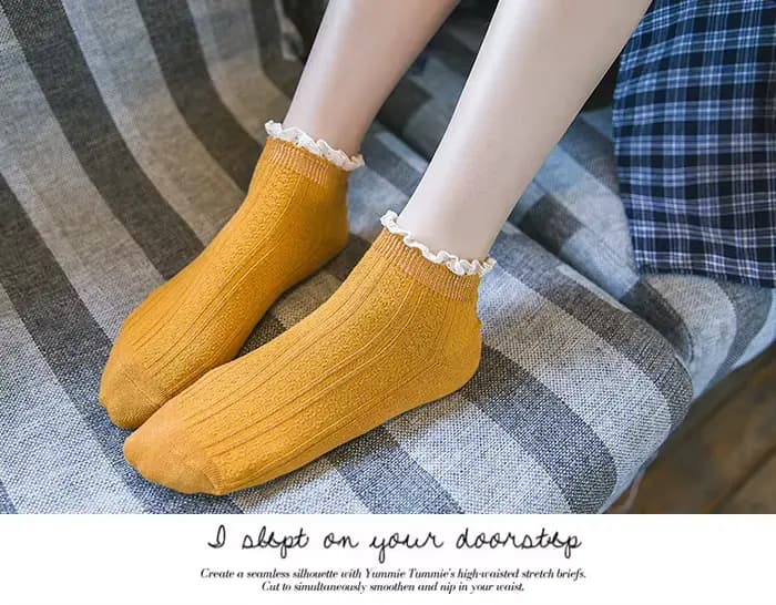 Mode dentelle chaussettes femmes froufrous à volants doux automne hiver dame fille Kawaii mignon coton chaussettes solide Harajuku rétro chaussettes