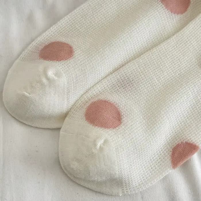 Chaussettes fines et longues pour femmes