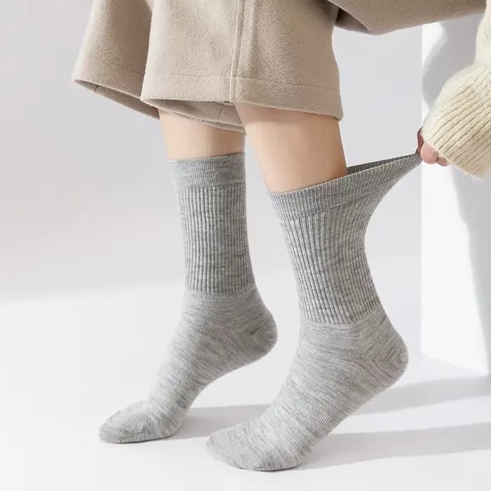4 paires de chaussettes 100% laine pour femmes