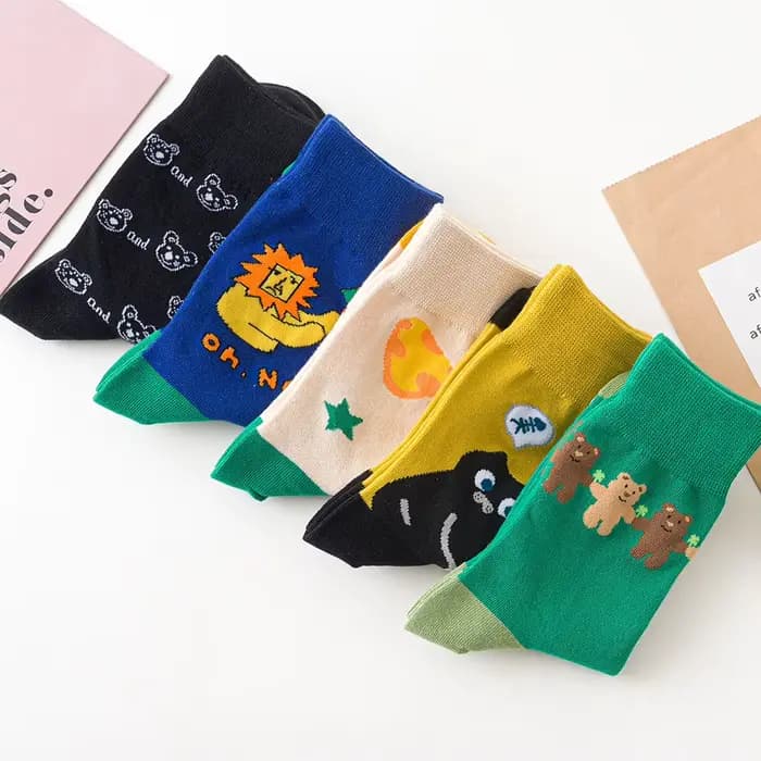 Chaussettes de couple en coton avec des animaux de dessin animé pour hommes et femmes