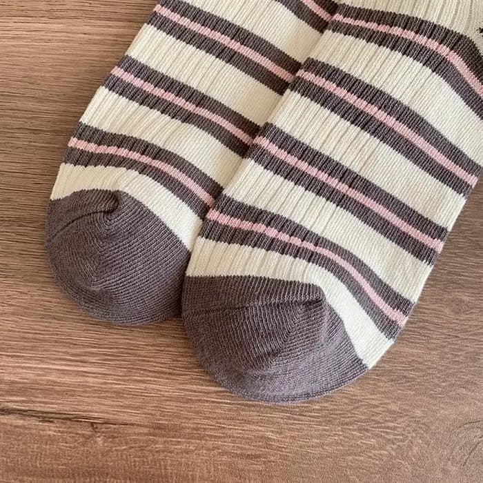 Chaussettes rayées tendance pour femmes