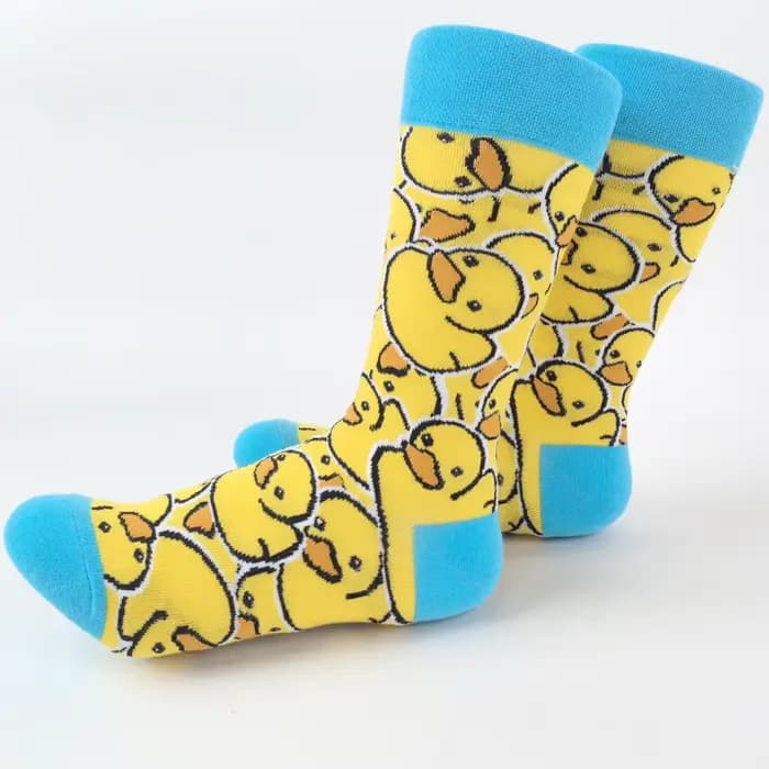 1 paire de chaussettes mi-mollet en canard jaune vif