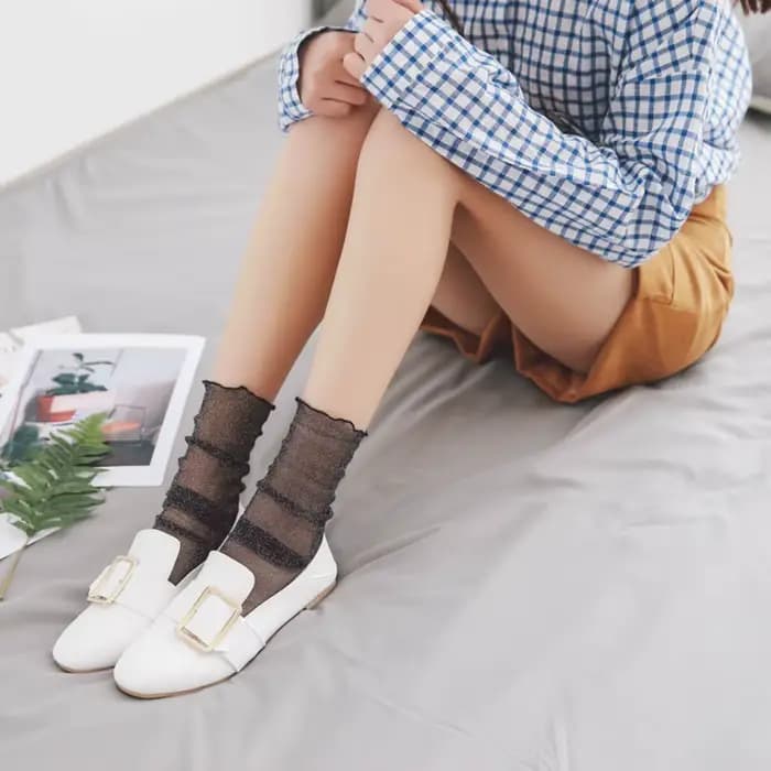 Chaussettes fines tendance pour femme
