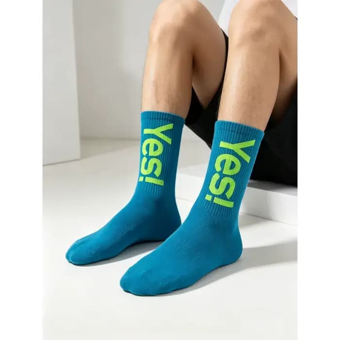 Oui! Chaussettes mi-mollet respirantes