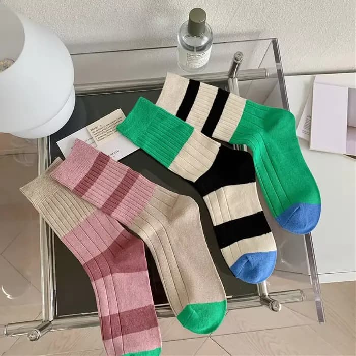 Chaussettes en coton rétro pour femmes