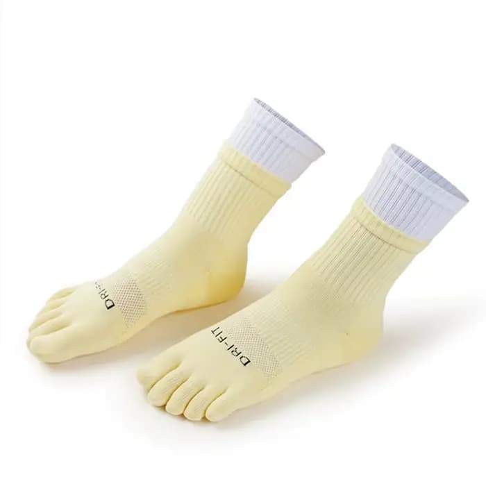1 paire de chaussettes longues de sport pour femmes