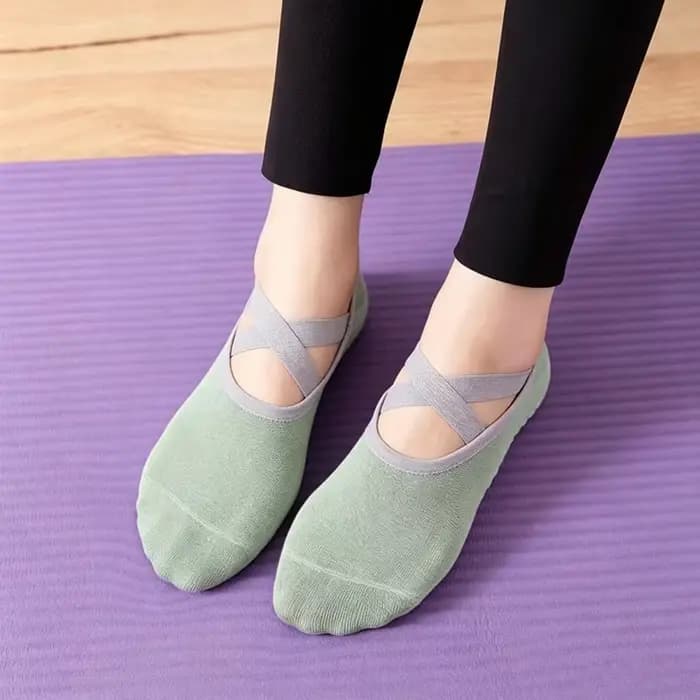1 paire de chaussettes de Pilates pour femmes
