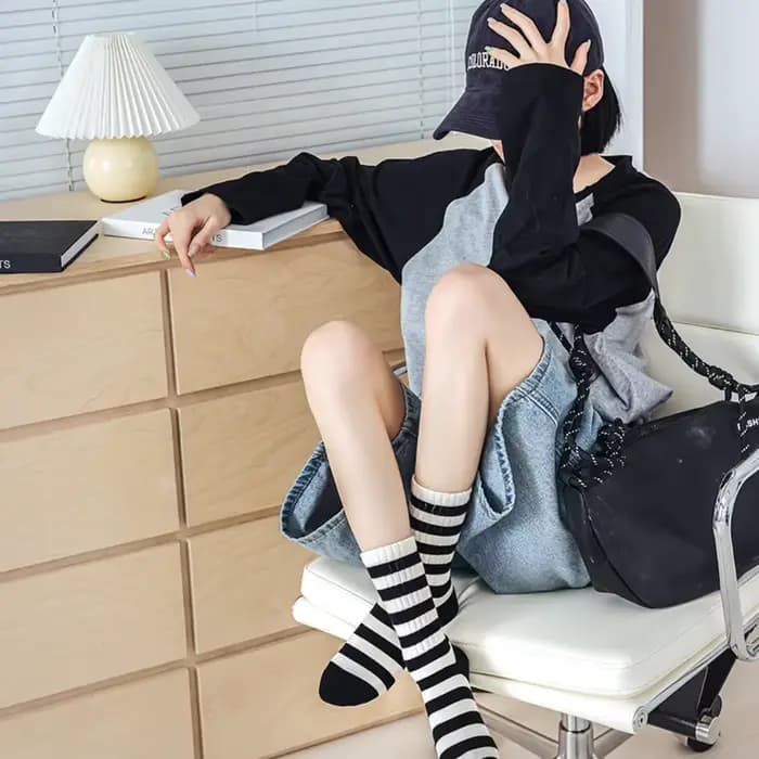 Ensemble de chaussettes en coton à rayures noires et blanches pour femmes