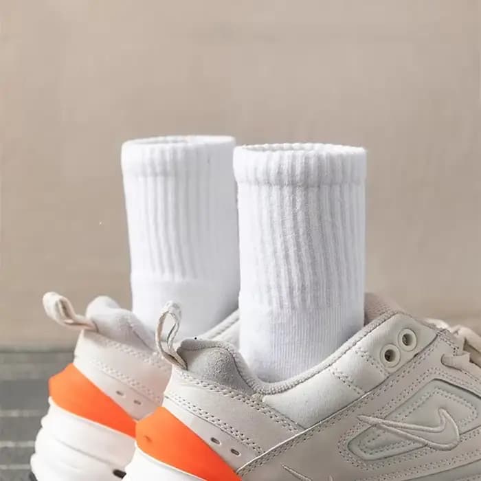 Chaussettes de sport mi-mollet pour femme