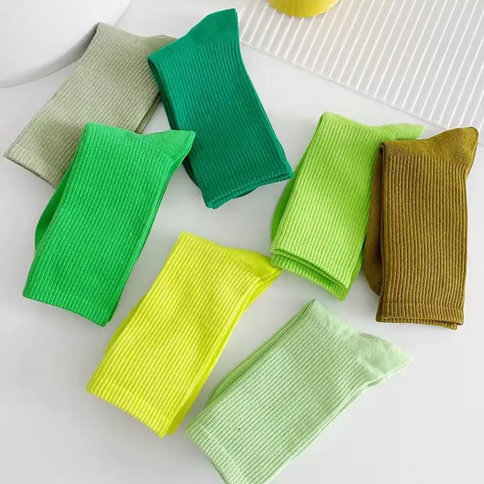 1 paire de chaussettes vertes pour femmes