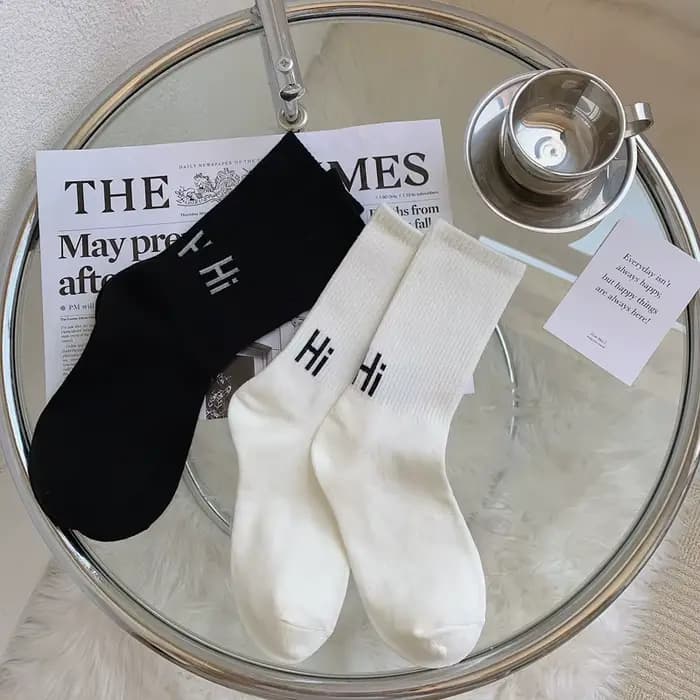 Chaussettes mi-tube en coton pour femmes