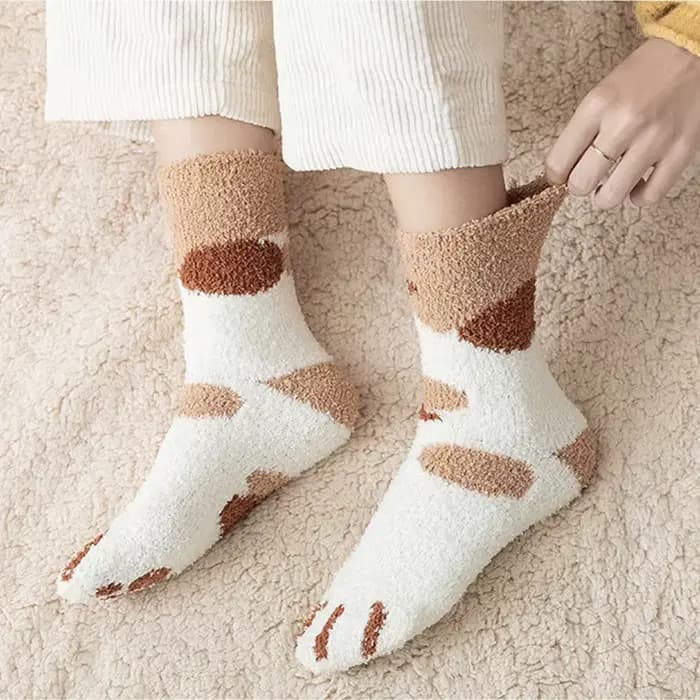 Kawaii dessin animé chaussettes blanches pour femmes mignon 3d chien chat patte motif femme polaire chaud drôle