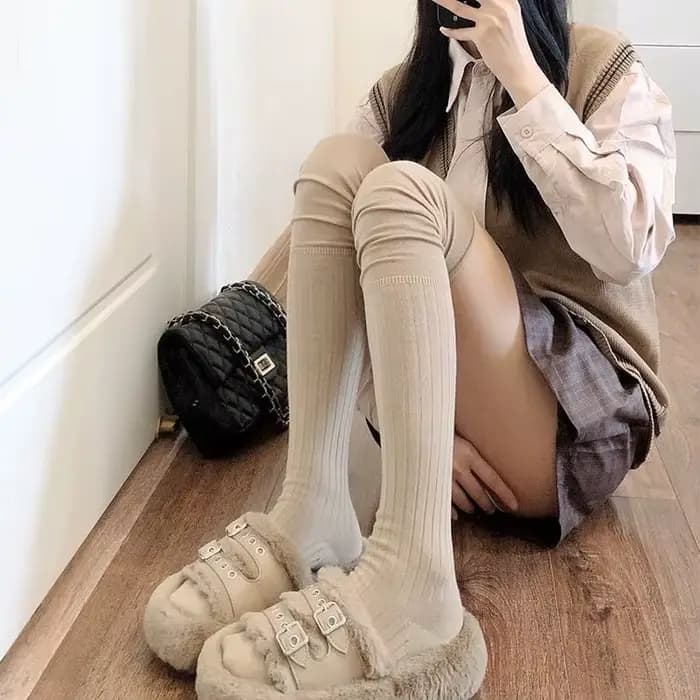 Chaussettes en coton pour femmes, nouvelle collection automne décontractée, Simple, couleur unie, chaussettes chaudes d'hiver pour femmes, Style coréen au-dessus du genou