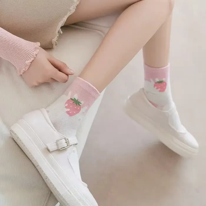 Chaussettes tube rose fraise pour femmes
