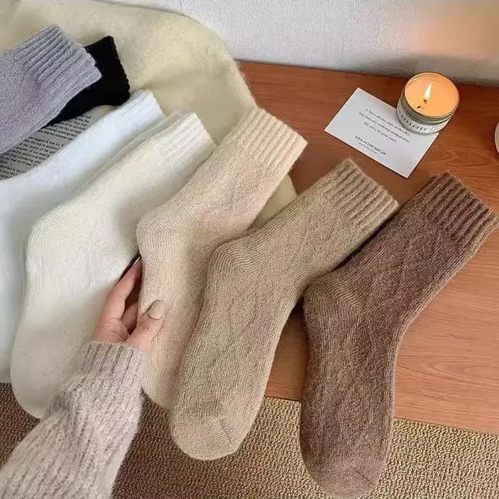 Chaussettes d'hiver en peluche pour femmes