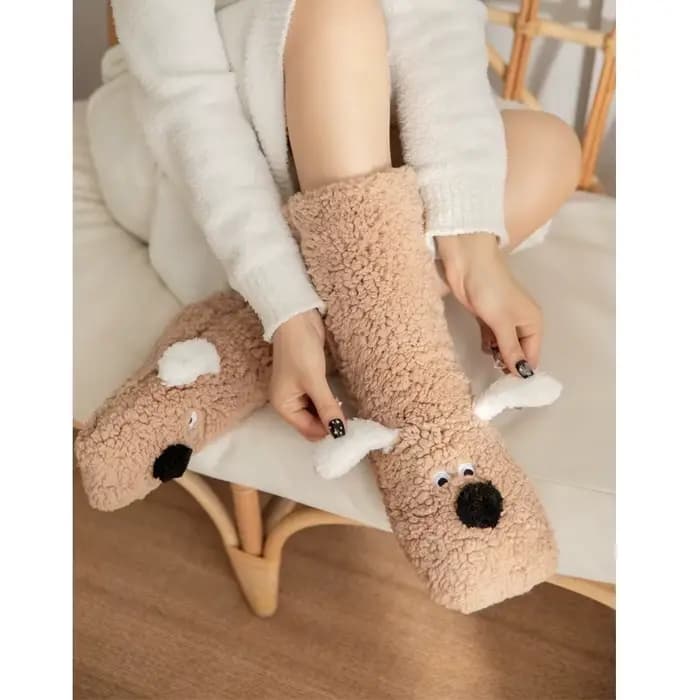 Nouveau chien chaussettes de neige