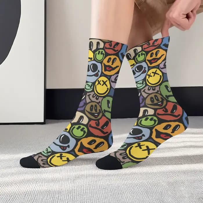 Chaussettes pour hommes avec emoticônes graffiti