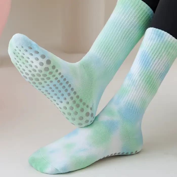 Chaussettes de Yoga femmes coton teint par nouage Silicone antidérapant Pilates Grip Crew chaussette