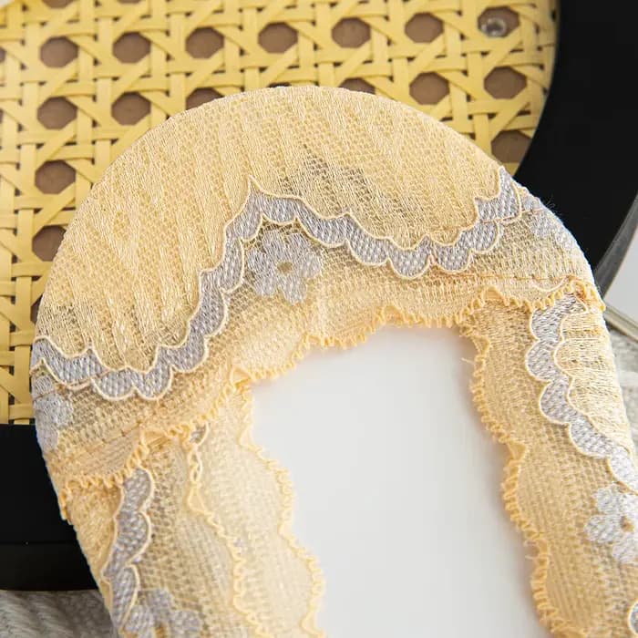Chaussettes en dentelle bicolore pour femme