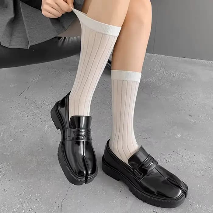 Chaussettes à deux orteils pour femmes de qualité supérieure, couleur unie simple, bout fendu confortable, Tabi Sox japonais Harajuku.