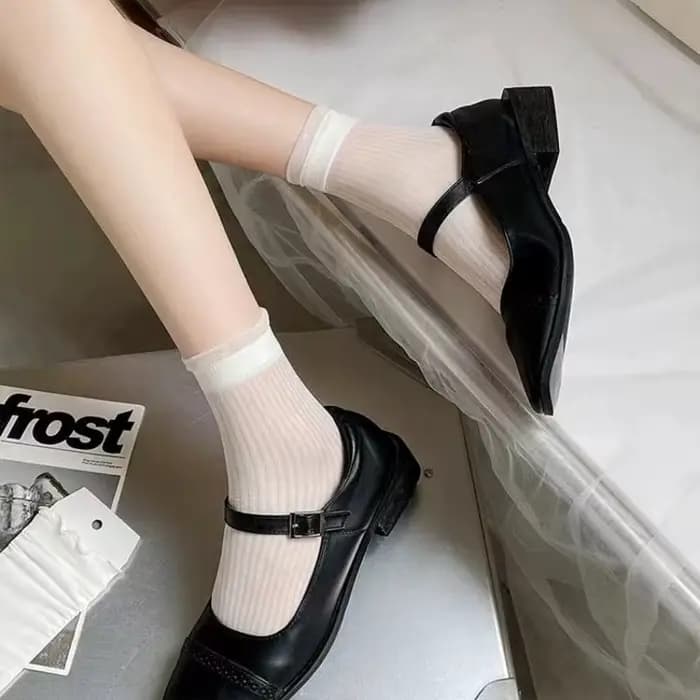 Chaussettes d'été en maille et dentelle pour femmes