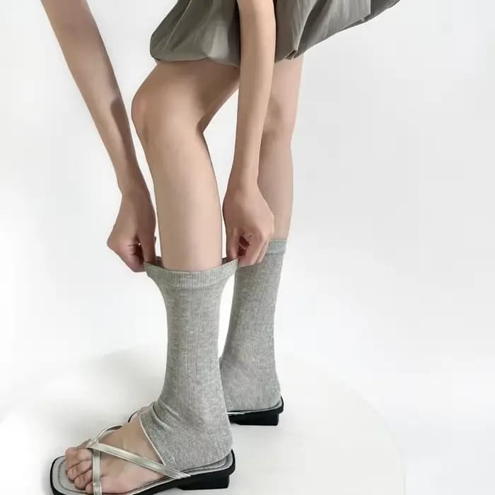 INS Casyak Style Sheer Footlet Socks 2026 Nouvelle Mode Chaussettes de mollet antidérapantes polyvalentes effet froncé pour écolière, bas fins