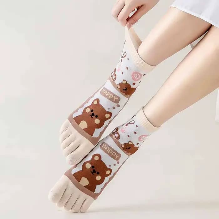 Chaussettes à cinq doigts pour femmes, en coton, motif ours de dessin animé, style Kawaii, amusantes et mignonnes, mi-mollet, style sport, printemps-été