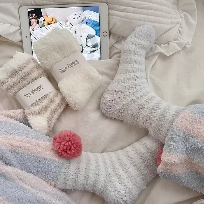 Chaussettes rayées moelleuses pour femmes