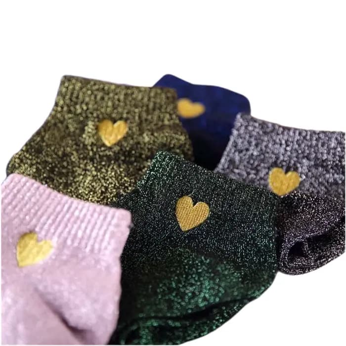 Chaussettes brodées en forme de cœur pour femmes