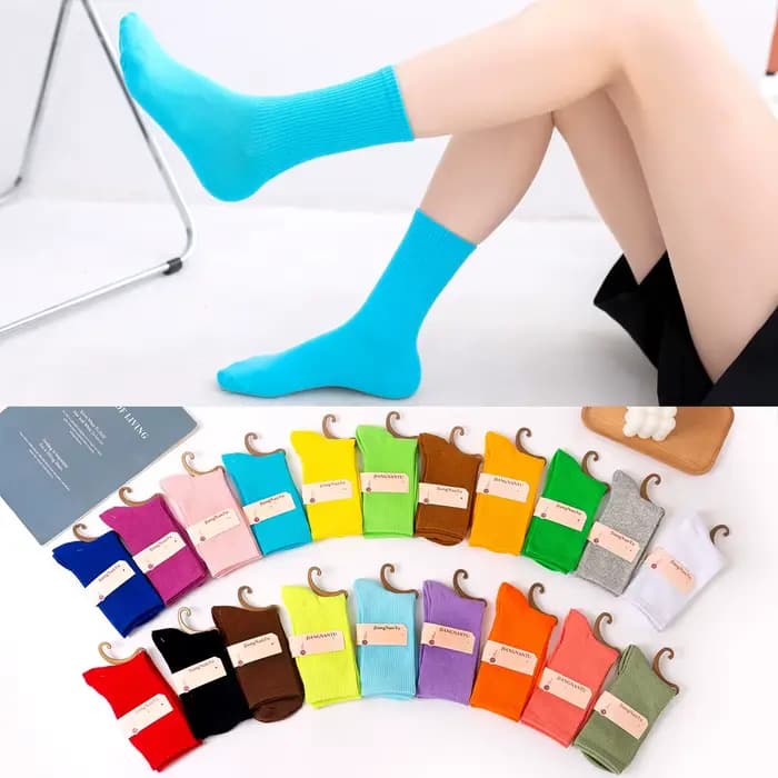 Chaussettes en coton coloré pour femmes